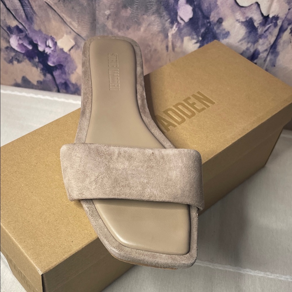 Steve Madden Women's Beige Slide Sandals
